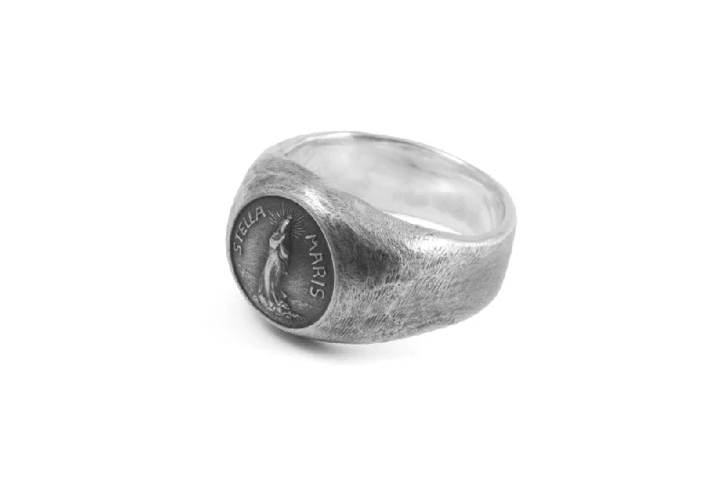 Flash Deals On Fine Jewelry – Shop Before It's Gone #022 - Signet Ring Stella Maris