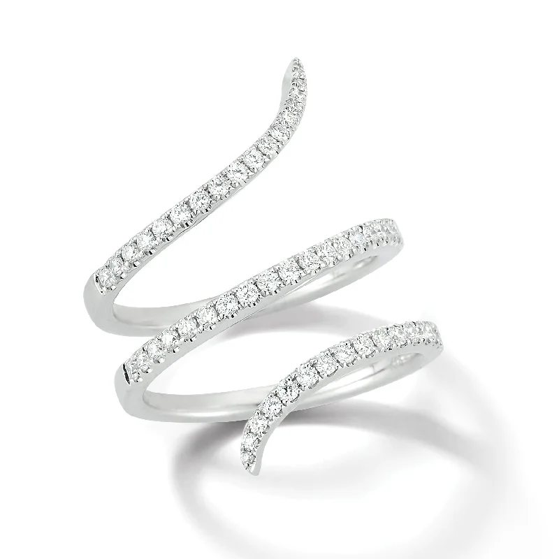 Timeless Beauty, Unbeatable Deals – Jewelry Sale On Diamond Triple Twist Ring