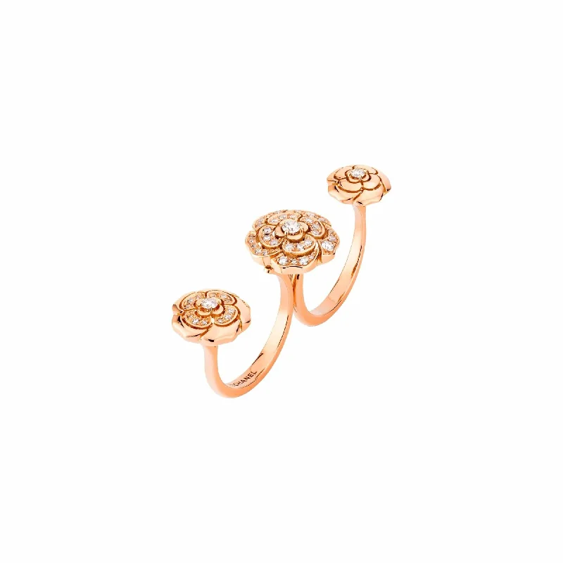 Trending Jewelry Now Available At Exclusive Prices Extrait de Camélia Transformable Ring