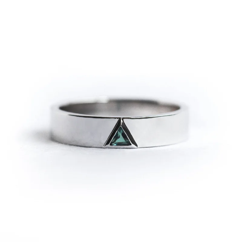 Fine Jewelry, Limited-Time Offers Available Mens Triangle Alexandrite Band, White Gold Mens Band With Alexandrite