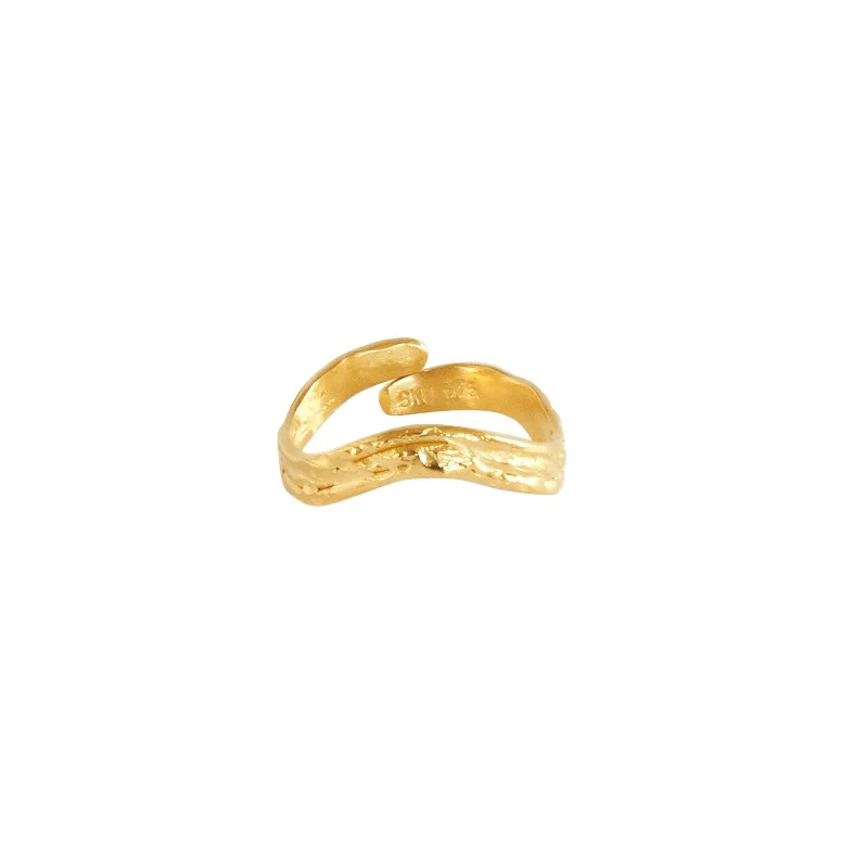 Luxury Jewelry At Unbeatable Discounts Wave Single Ring Gold Plated