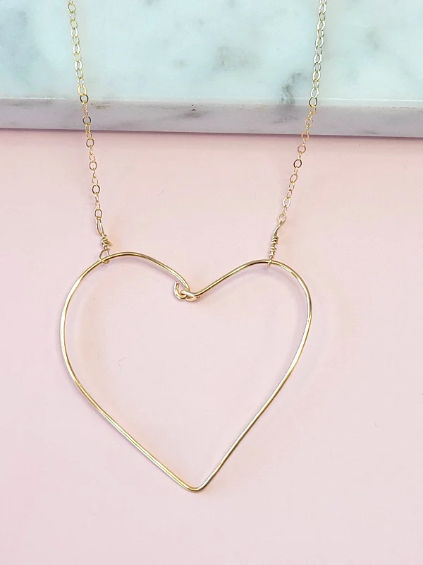 Simple Heart Necklace in Gold