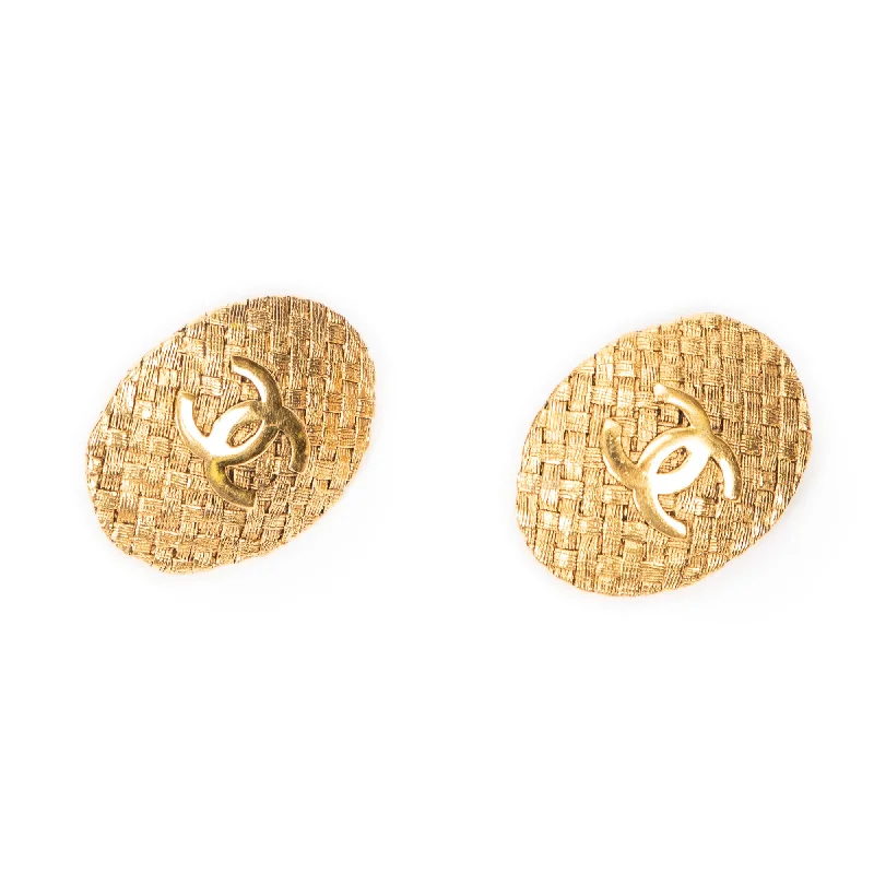 Affordable Elegance – Special Jewelry Sale Now Live CC Oval Clip On Earrings