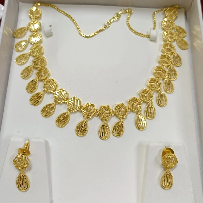 Special Jewelry Deals – Upgrade Your Collection Pari Art Jewellery Forming Necklace Set