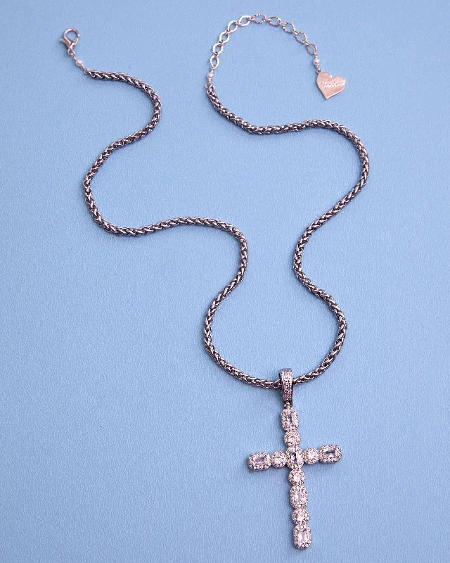 Save On Luxury Jewelry Pieces – Limited-Time Offers Silver Ornate Cross Necklace