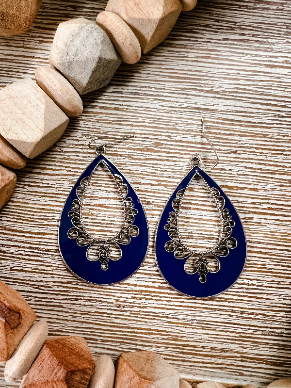 The Biggest Jewelry Sale Of The Year Is Here Beautiful Dark Blue and Silver Drop Earrings