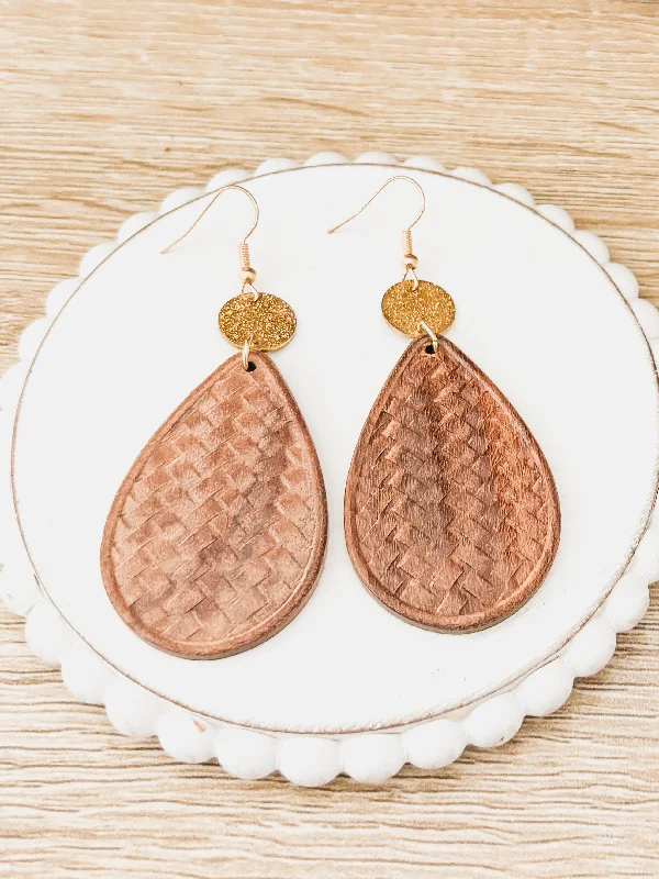 Exclusive Online Discounts On Stylish Jewelry Beautiful Patterned Brown Wood and Gold Drop Earrings