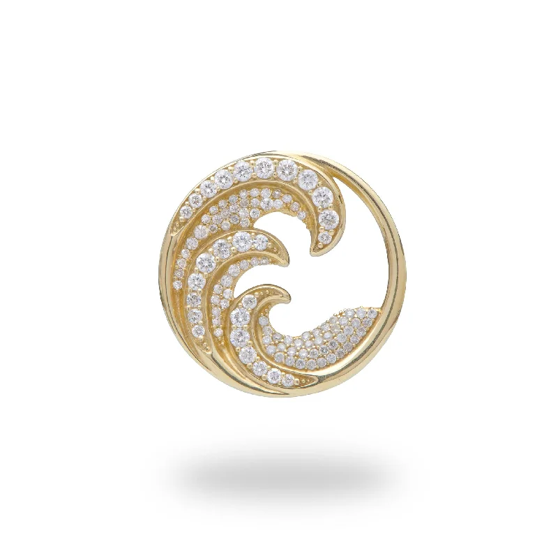 Grab Exquisite Jewelry At The Lowest Prices Nalu Pendant in Gold with Diamonds - 22mm