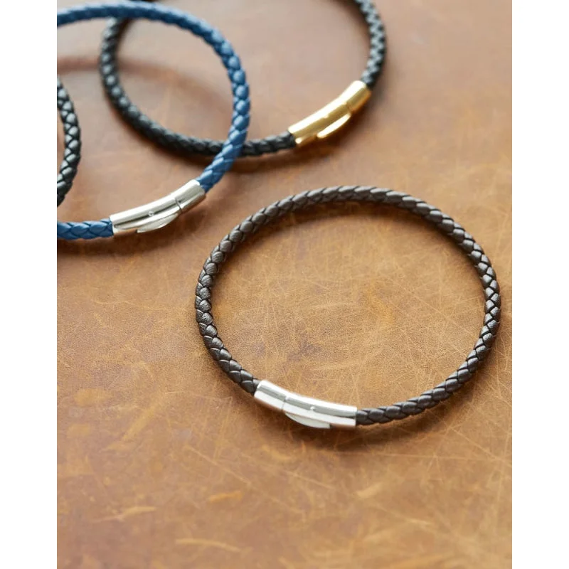 Chic And Stylish Jewelry At Exclusive Prices Scott Bros. Evans Oxidized Sterling Silver Corded Bracelet In Blue Leather