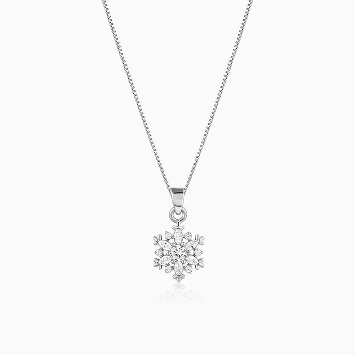 Don't Miss Out – Shop Elegant Jewelry For Less Silver Snowflake Pendant With Box Chain